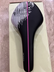 Sadel Roadbike Fizik Antares R1 full Carbon Pink Women Bekas