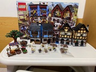已組展品樂高lego 10193中世紀村莊（默認無盒，無書，微缺）