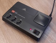 PX VB-35彩色電視/視頻增強器。 電視天線訊號放大器。 它具有FM/VHF L、VHF H和UHF調節旋鈕。背面標籤顯示頻率範圍為40-860MHz，最大輸出為104dB，增益控制為0.15dB