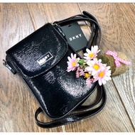 [USA PRODUCTS] DKNY LEATHER PHONE CROSSBACK BAG