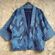 เสื้อคลุมYukata ผ้าฝ้ายพิมพ์ลายสีหม้อห้อม สวมใส่สบายใส่ได้ทุกโอกาสเลยน้า💙  ใส่ได้ทั้งชายและหญิงจร้าา