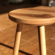 實木三角圓凳