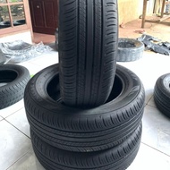 Ban mobil DUNLOP 235/60/R16