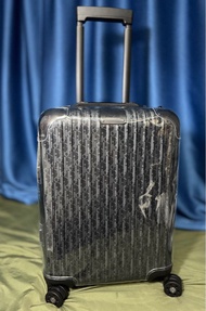 全新 Dior x Rimowa Cabin Suitcase 登機箱