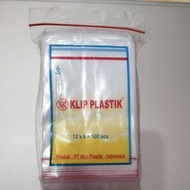 Plastic clip 12x8