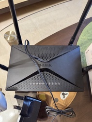D-Link 無線路由器 + TP-Link WiFi 延伸器