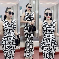 SET OF FLOOR-FLOOR FLARE-TUBE TROUSERS, STRETCH FABRIC.AK85