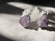 【紫水晶晶簇A。耳勾】晶洞、天然紫水晶芽|單品保證|耳環