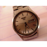 Seiko 5 Automatic 21 Jewels Round Striped-Silver Dial Watch