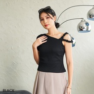 Asymmetrical Top Elydra Women's Top