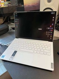 95% 新 Lenovo Yoga Slim 7i Carbon 13ITL5 輕薄筆記本｜原價 HK$12,000
