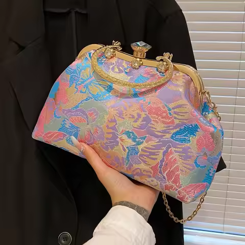 Guofeng cheongsam Hanfu women's bag 2 new Chinese embroidered hand bag antique chain shoulder messen