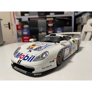 1: 18 UT Porsche Porsche 911 996 GT1 LeMans Racing Alloy Car Model