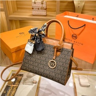 MK - M I C H A E L - K O R S - Handbag กระเป๋าถือทรงหมอน 9 นิ้ว พร้อมสะพายข้าง ลาย MK Monogram