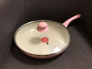 Queen chef 粉色白瓷平底鍋