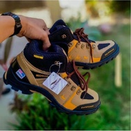 BECKHAM PARAMOUNT MOUNTAIN BOOTS