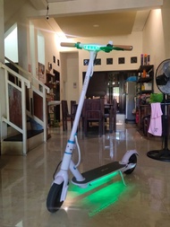 MOBOT otoped Skuter Elektrik Scooter Listrik 2nd BEKAS TERBAIK