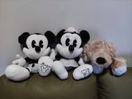 售 米奇老鼠 米妮及米奇，Mickey mouse

一對，結婚公仔，

迪士尼

珍藏版

面交