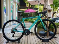 全新正品行貨🇮🇹Bianchi Sprint全碳電變公路車 105di2套件 3t碳鈴 碳一體把 disc roadbike