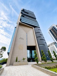 Grand Vista Luxury 2BR Mall of Islamabad F-7 Margalla and City Views