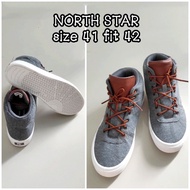 North Star men's sneakers size 41 fit 42, new