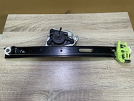 รางยกกระจก เฟืองยกกระจกหลัง BMW E90 LR งานไต้หวัน 318i 320i 323i 325i 328i 330i