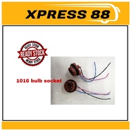 1016 UNIVERSAL BULB SOCKET-2PT