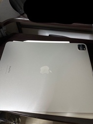 iPad Pro 2022 12.9 inch M2 silver 銀色 256GB Wifi版+ Magic Keyboard
