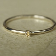 經歷光輝的篇章：黃色藍寶石