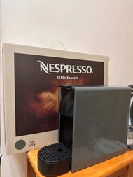 NESPRESSO ESSENZA MINI 膠囊咖啡機