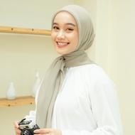 Lozy Hijab - Kirana Paris Plain Japan (Hijab Segiempat Paris Japan Premium)
