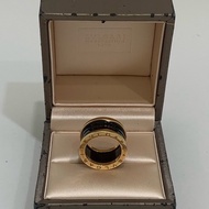 寶格麗/Bvlgari 四環黑陶瓷戒指  圈號：51圈號