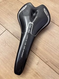 Colorplus x Birdy 碳纖維單車坐墊 Full Carbon Saddle