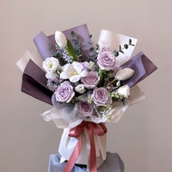 【鮮花】紫白色玫瑰鬱金香自然風鮮花花束