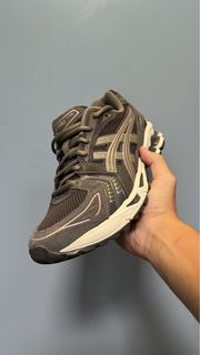 Asics Kayano 14