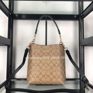 🎀Brand New Free Shipping💙Coach CA582 Mollie22 Bucket bag小號水桶包｜Color 卡其色｜Size 20x22x10 cm💙配件全齊適合送禮 嚴格