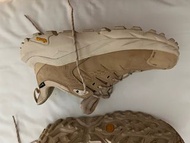 HOKA KAHA 2 登山鞋