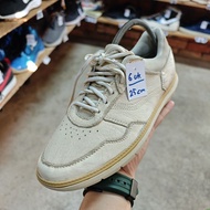 CatSneakers Size 6 UK /25 Cm