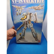 Vintage Bandai 1:72 Macross VF-1S Valkyrie Model Kit | built legs only Complete w/ Glue & Stickers