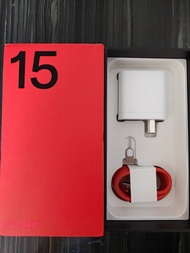 One Plus 15 120W SuperVOOC 充電器