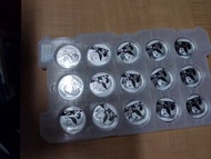 2016年熊貓普製銀幣1板共15個,每個30克,全新