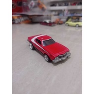 MERAH Hotwheels premium Boulevard 76 ford gran torino sport rubber tires loose red