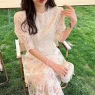 Jodie ชุดลูกไม้สีขาวชุดเดรสแม็กซี่ฤดูร้อนของผู้หญิงเสื้อยืดคอกลมเกรซ MODE Korea ชุดลูกไม้เอวสูง Lingge