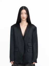 Pania Nicole blazer in Classic black แพนญาเสื้อเบลเซอร์รุ่นนิโคลสีดำคลาสสิค