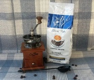 Wood hand-cranked grinder   454 grams of Blue Mountain coffee beans coffee grinder grinder manual mi