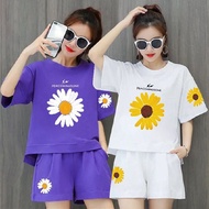 大碼 套裝 女 2024 新款 大碼女裝上衣 大碼女裝上衣新款韩版 Casual Women's Sports Suit - Daisy Print, Loose Fit, Large Sizes