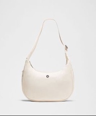 Lululemon 迷你單肩包 4L City Essentials Shoulder Bag Cream White
