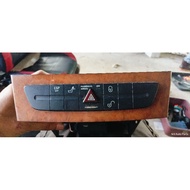 Mercedes W211 Preferred Genuine CLS W219 6CD Changer With Control Switch Panel USED