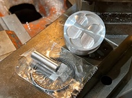 ลูกสูบหลบ4วาล์ว ระยะสำหรับฝา4วาล์วเวฟ100-110i สลัก13 ขนาด53/54/55/56/57 มิล