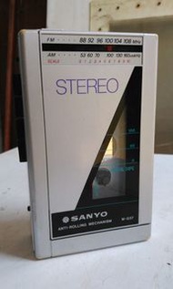 Sanyo radio cassette player MG37 walkman 卡帶機 隨身聽 播放器 not aiwa panasonic sony sharp toshiba